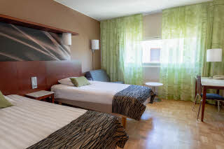 Copyright: : Rebecca Watson Standard Family Three room